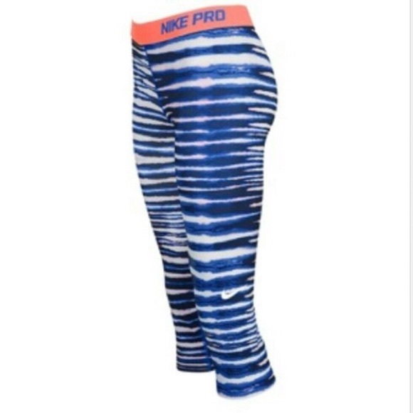 Nike Pro Capris
