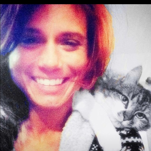 Meet your Posher, Manda - Picture 2 of 9