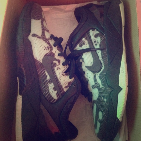 Kobe VII