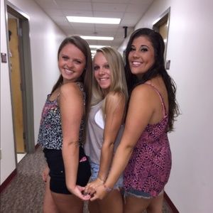 Meet your Posher, Marissa