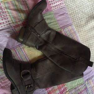 Youth big girls size 2 boots
