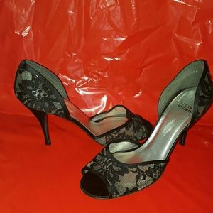 Stuart Weitzman pumps