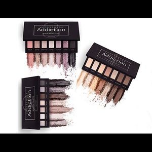 Younique Product Moodstruck Pallets