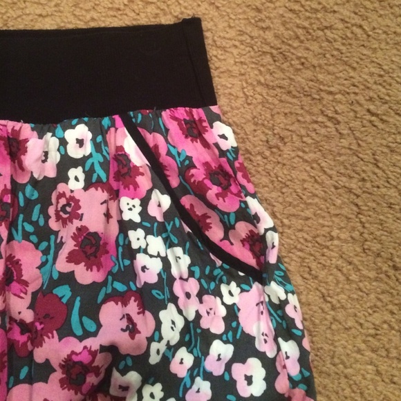 Floral Skirt - Picture 3 of 3
