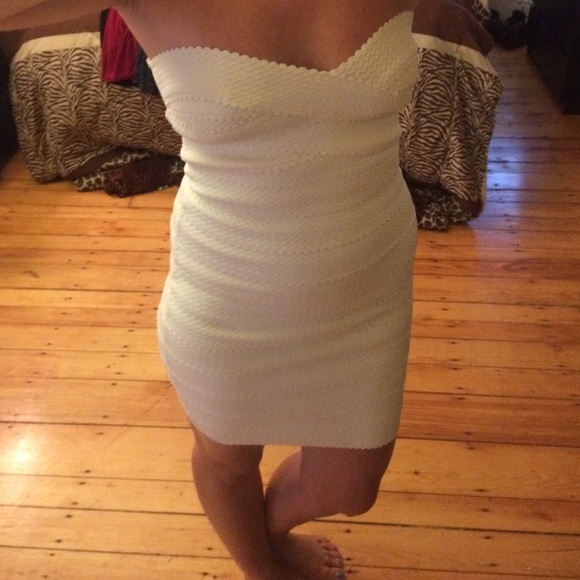 Ivory dress - Picture 2 of 2