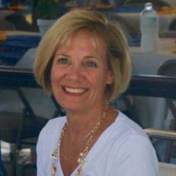 Meet your Posher, Leslie