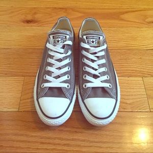 🚫SOLD🚫Grey Converse!