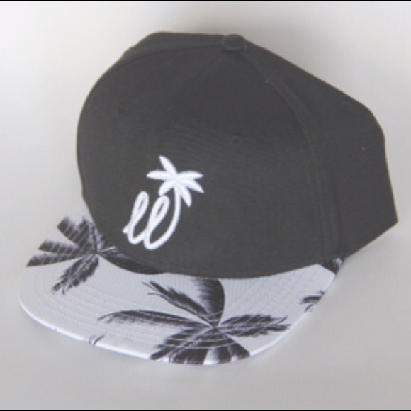 Lay low apparel Black and white tropical snap back