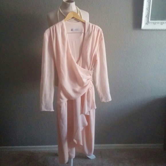 Vintage pinky peach dress