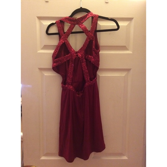 Open back dress - Picture 1 of 3