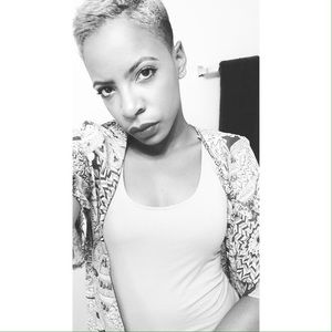 Meet your Posher, Danielle