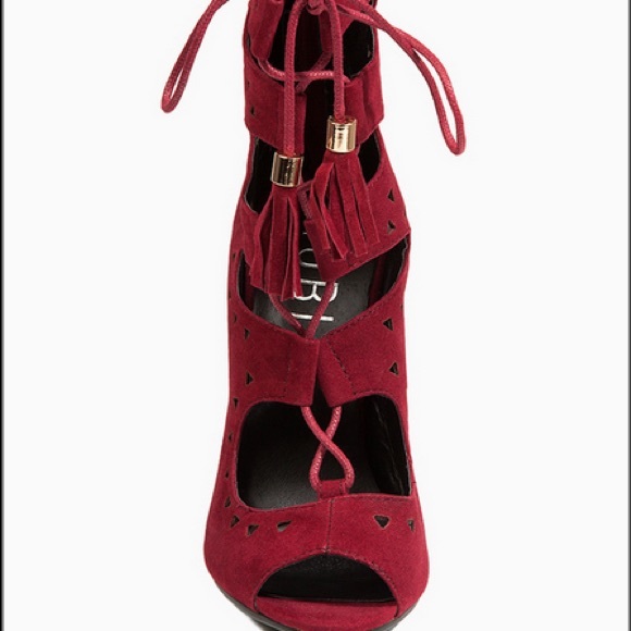 NEW! Burgundy strappy heels / booties - Picture 4 of 4