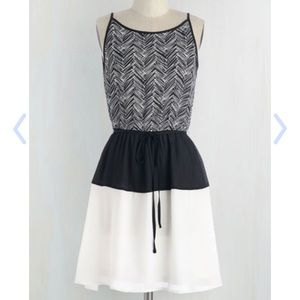 Closet closing sale! Modcloth black & white dress