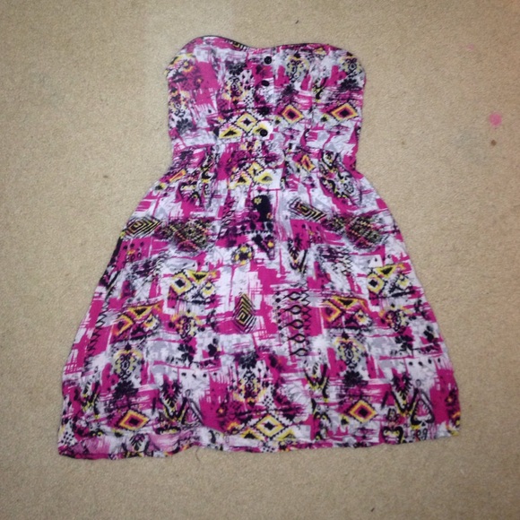 Strapless dress