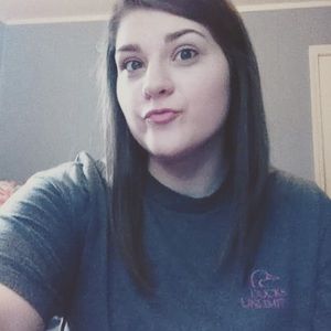 Meet your Posher, Abigail