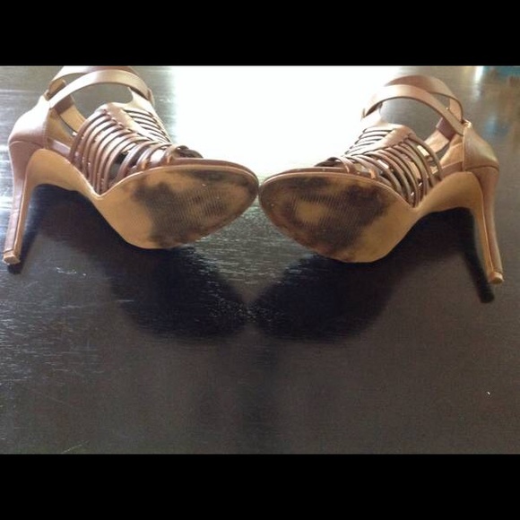 Express heels size 7 1/2 - Picture 4 of 4