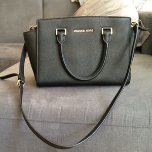 Michael Kors Selma Satchel-Medium