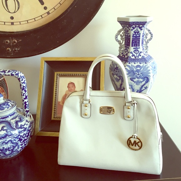 White Michael Kors Tote SALE!!!
