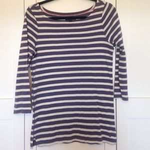 Gray/cream striped 3/4 sleeve top