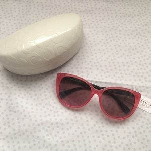 Coach NWT pink Faye sunglasses cat-eye