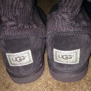 ON HOLD DO NOT BUY Brown knit uggs