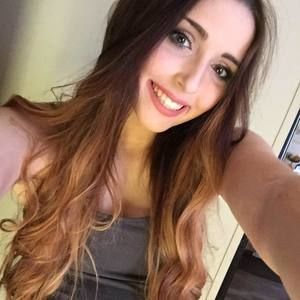 Meet your Posher, Maura