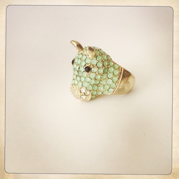 Sparkly Hippo Ring