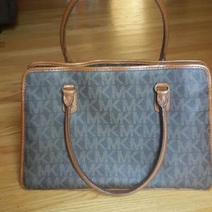 🎉FLASH SALE🎉Authentic MICHAEL Michael kors bag