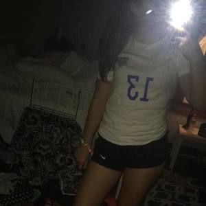 Meet your Posher, Michaela