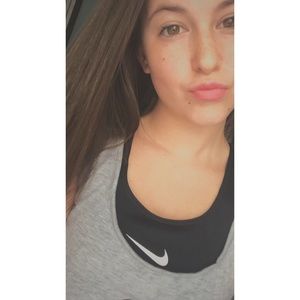 Meet your Posher, Hailey