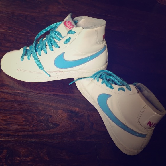 Nike shoes
