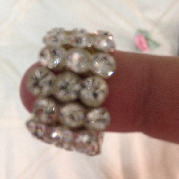 Bling Rhinestone Stretch Ring - Picture 2 of 4