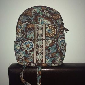 Great condition!! Vera Bradley backpack purse