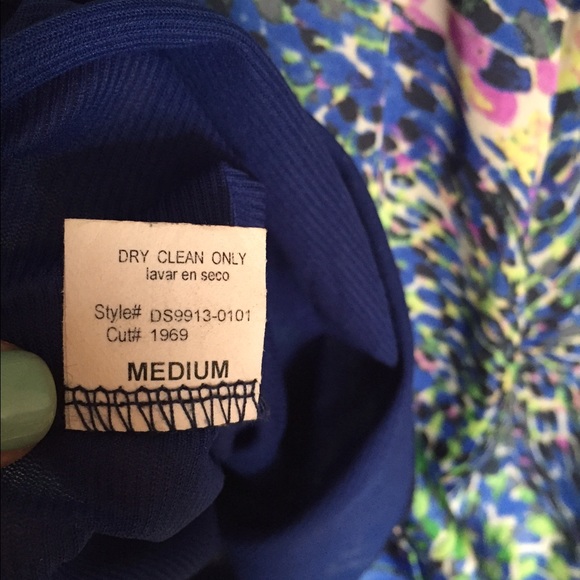 Beautiful Creative Concepts dress medium! - Picture 2 of 4