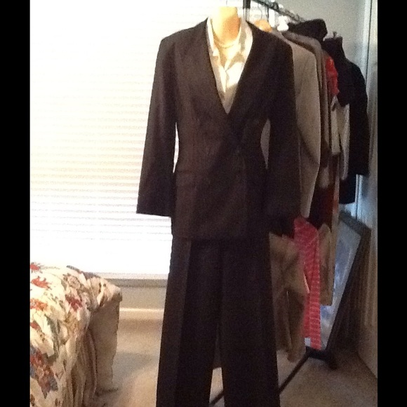 Lauren Ralph Lauren Suit Bundle