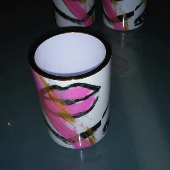 BNWT Sonia Kashuk makeup brush cup