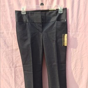 NWT Express Editor Flare Pant sz0 short