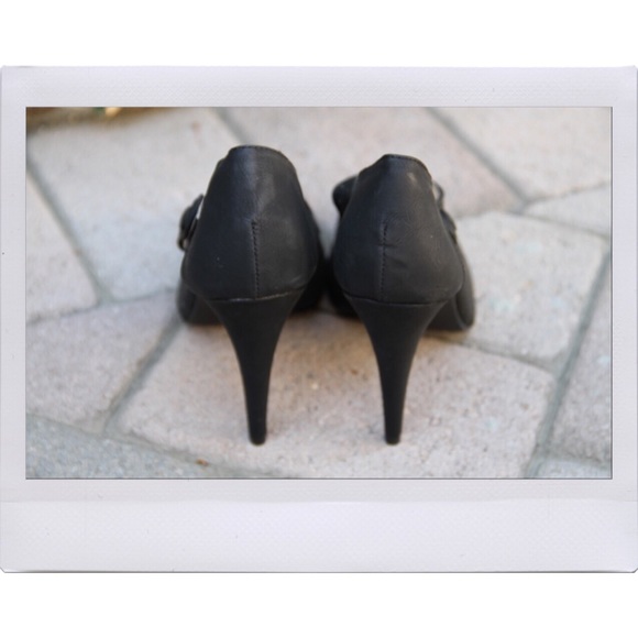 Lulu's Shoes - Black Flirty Heels Lulu's Shoes - Black Flirty Heels