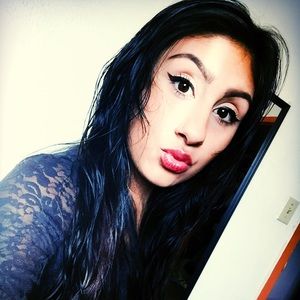 Meet your Posher, Candice