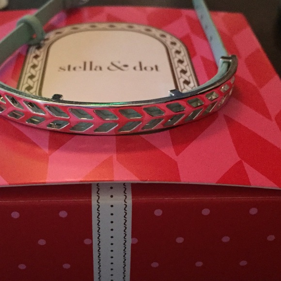 Stella & Dot Believe Bracelet
