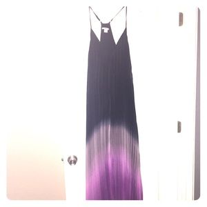 Long pleaded dress BarIII