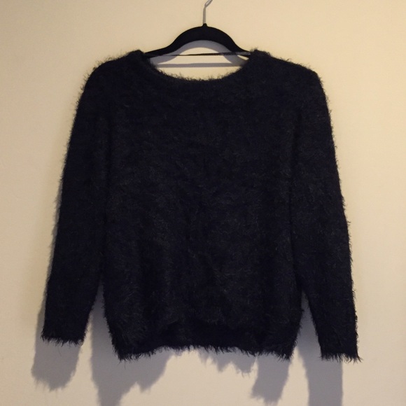 ⚫️Fuzzy Black Sweater⚫️