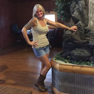 Meet your Posher, Michele