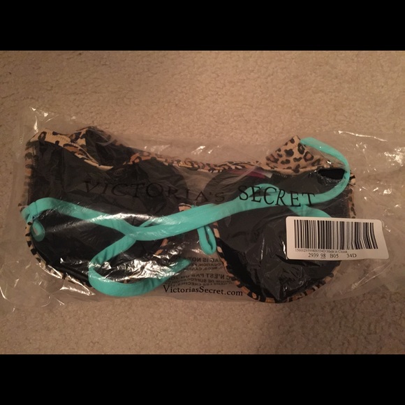 VS fabulous push up bikini top - Picture 2 of 3