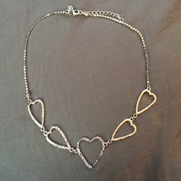 silver hearts necklace - Picture 1 of 2