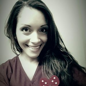 Meet your Posher, Monica