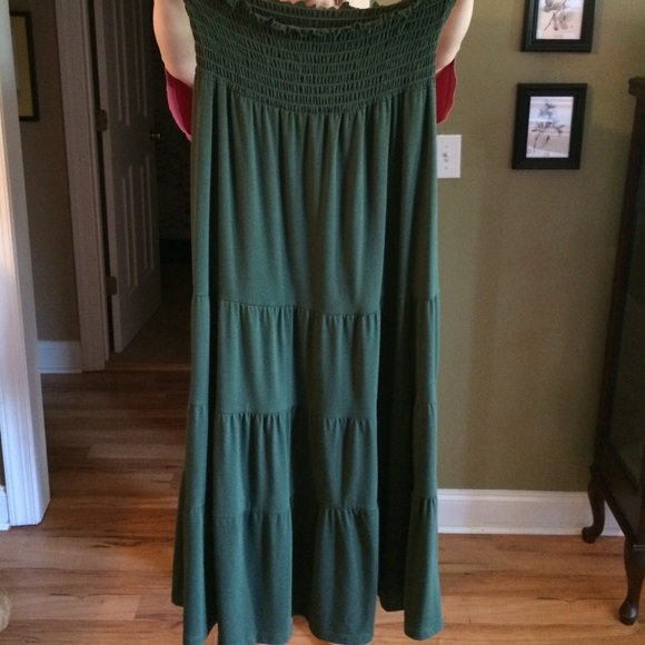 Green maxi dress