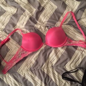 VS PINK bra