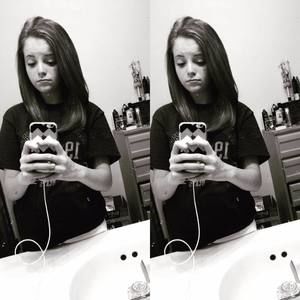 Meet your Posher, Ciara