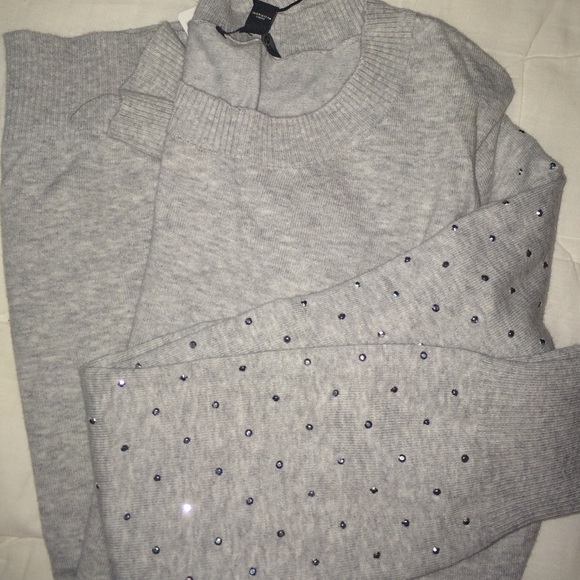 ❌ SOLD - NWT grey Express sweater - Picture 2 of 4